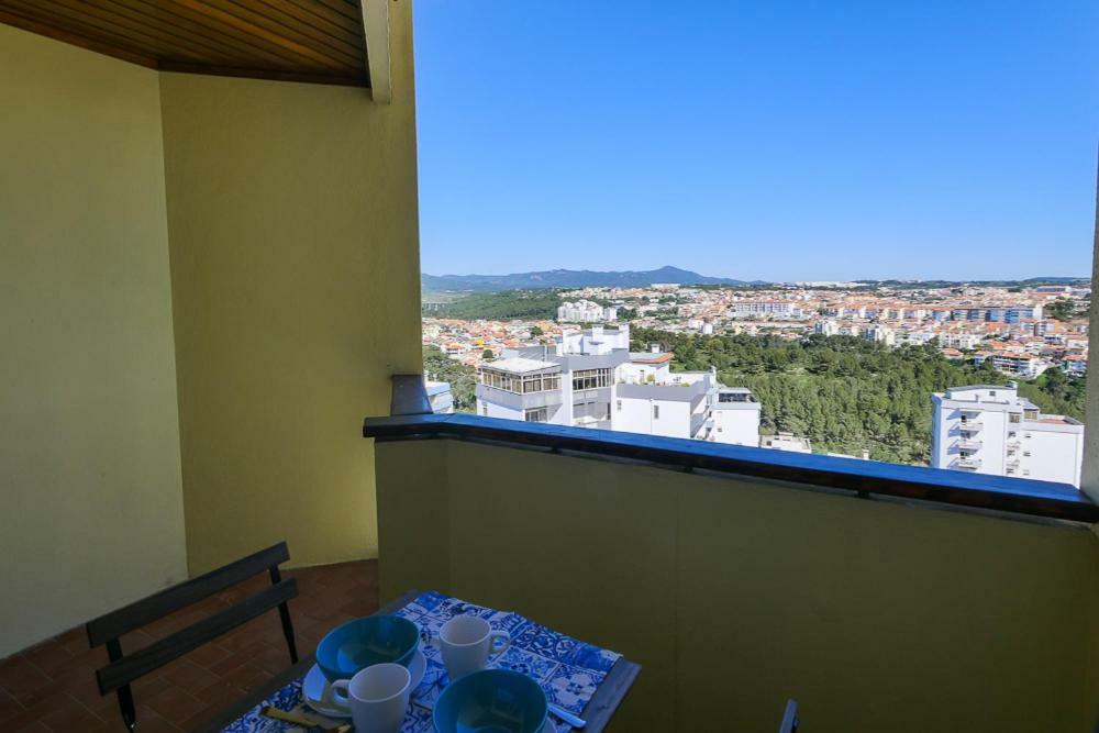 Cozy Studio With Balcony And Beautiful View Apartamento Cascais Exterior foto